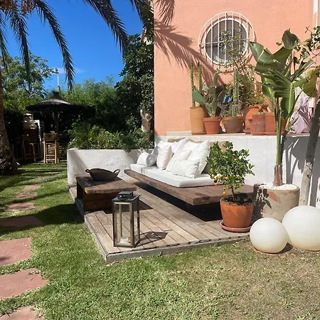 En Planta Baja Con Terraza Chillout By Homeprive Jávea