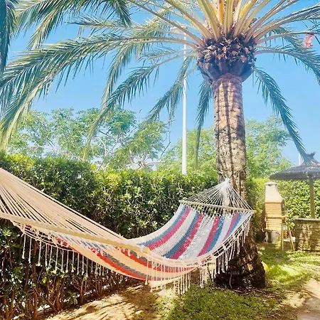 En Planta Baja Con Terraza Chillout By Homeprive Appartamento *